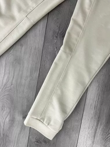 Pantaloni de trening bej conici 12606 92-3.3