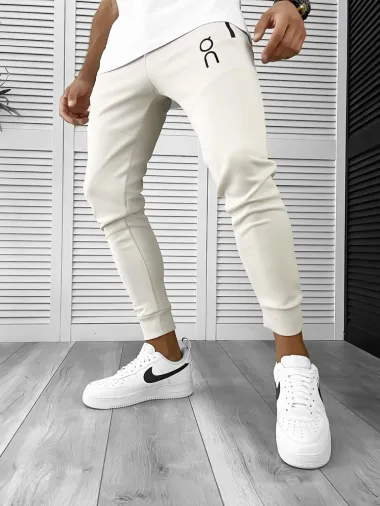Pantaloni de trening bej conici 12260 126-1