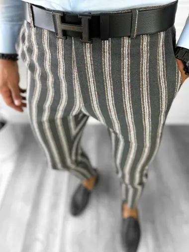 Pantaloni barbati eleganti regular fit cu dungi B1547 117-1