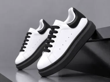 Adidasi barbati casual albi cu sireturi negre 6607