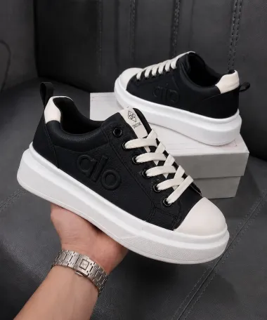 Adidasi dama negri, casual 1602