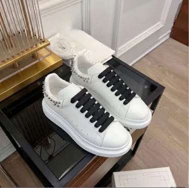 Adidasi barbati casual , albi 6626