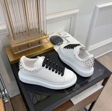 Adidasi barbati casual , albi 6626