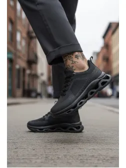 Adidasi barbati casual, negri 1685