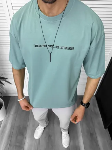 Tricou barbati vernil, cu imprimeu pe spate, oversize 11821 O1-3.2