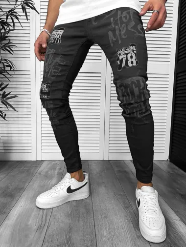 Blugi barbati conici, imprimeu si stikere, 1253 H1-4