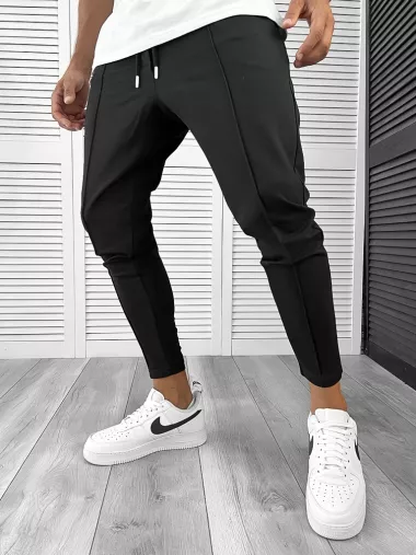 Pantaloni de trening negri conici 12166 D2-4.2.3 Pantaloni de trening negri conici 12166 D2-4.2.3