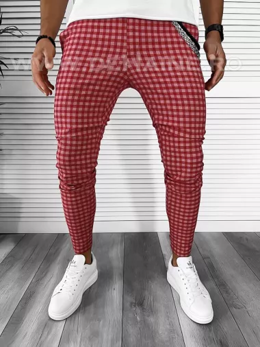 Pantaloni barbati casual regular fit rosii in carouri B1855 U3