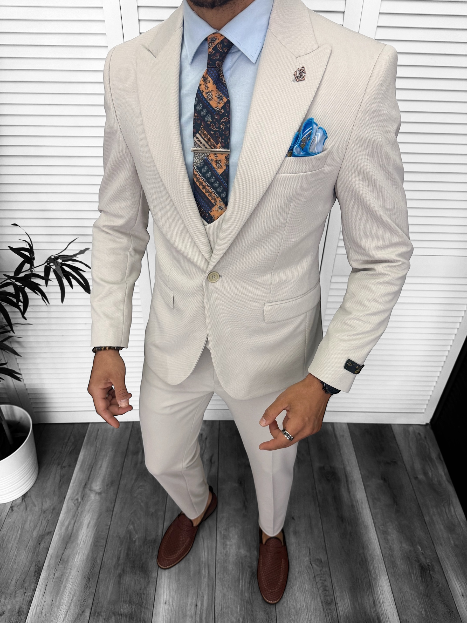 Costum barbati slim fit  bej  3 piese   13346