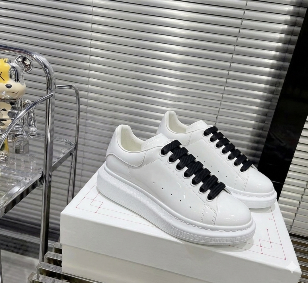 Adidasi barbati casual albi luciosi VIP AAA
