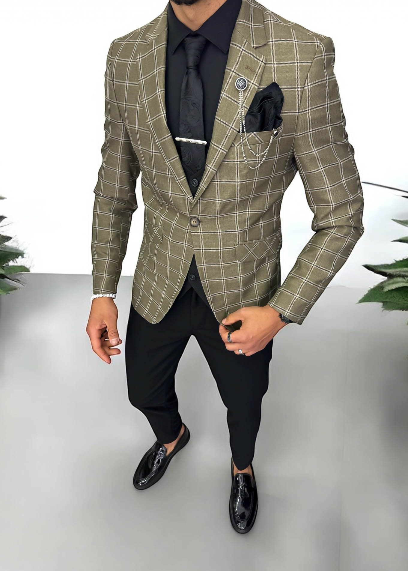 Costum barbati  slim fit sacou  pantaloni  vesta  cravata  batista  13196