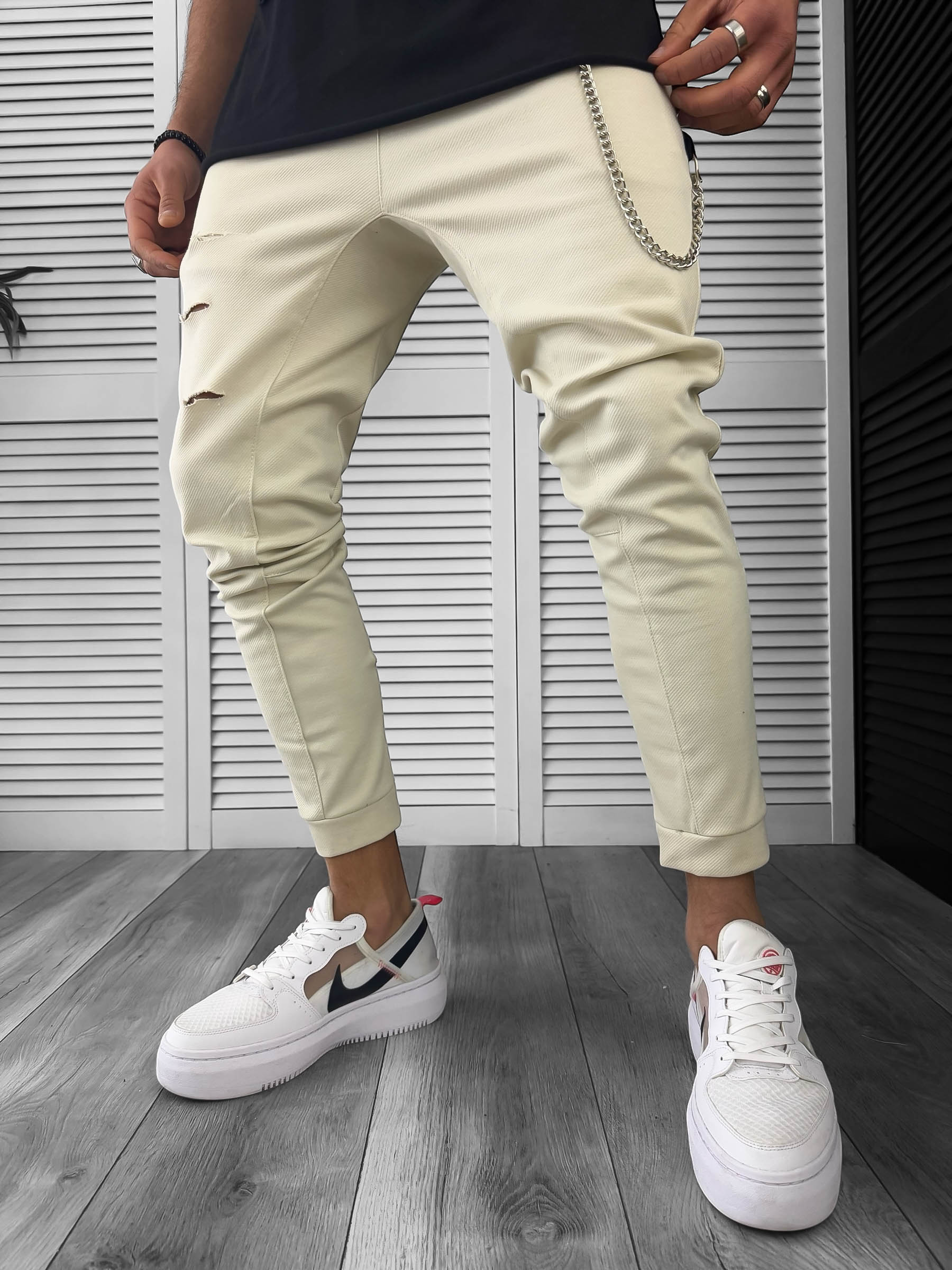 Pantaloni de trening bej  conici  T12606 P20-3.3