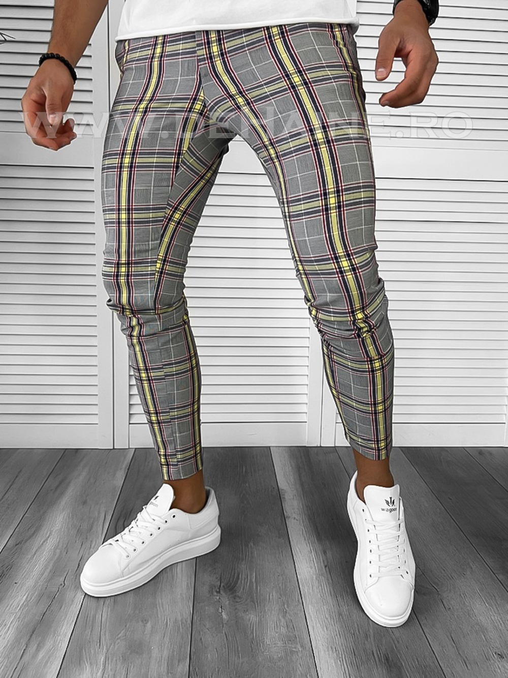 Poze Pantaloni barbati casual regular fit in carouri B7885 B5-2.2
