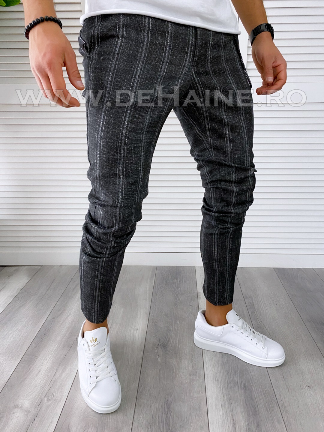 Pantaloni barbati casual regular fit negri B1551 13-4 e