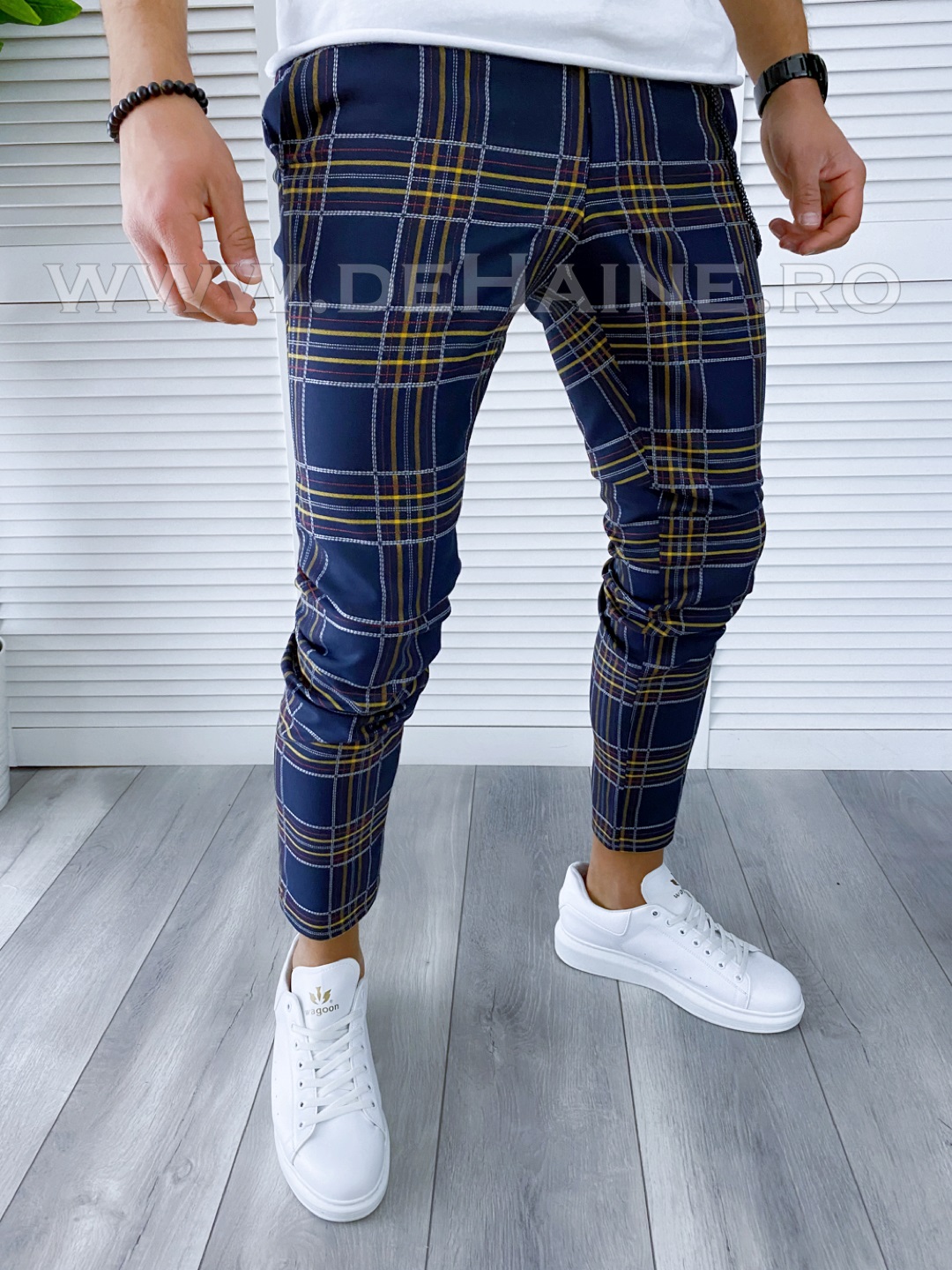 Pantaloni barbati casual regular fit in carouri B1749 7-5 E* ~