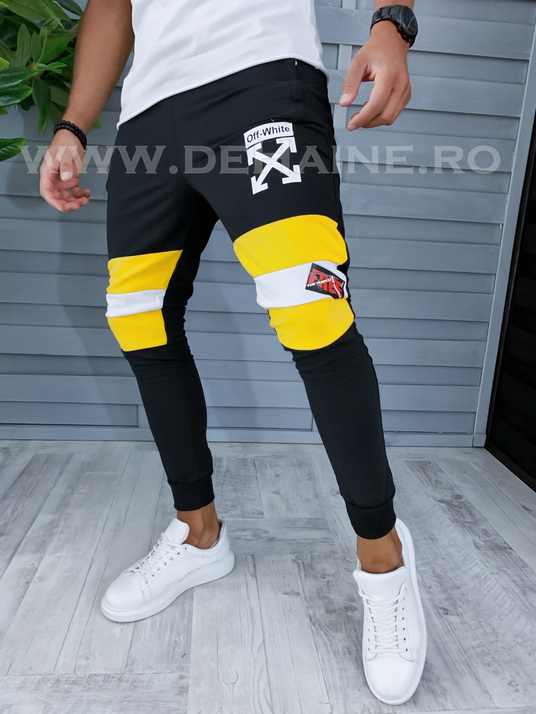Pantaloni de trening conici negri B2067 O1-4
