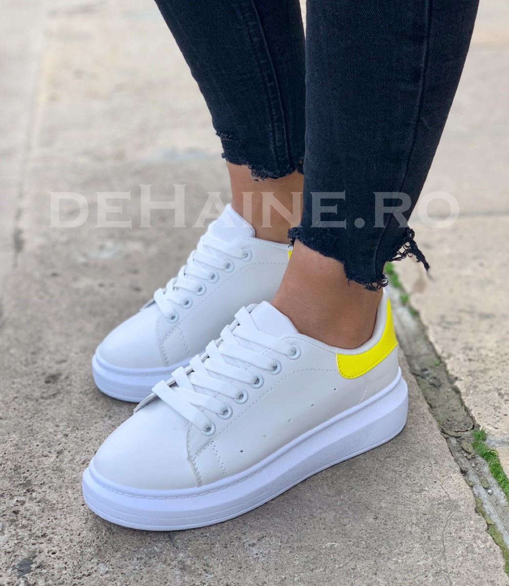 Adidasi dama ZR A4684